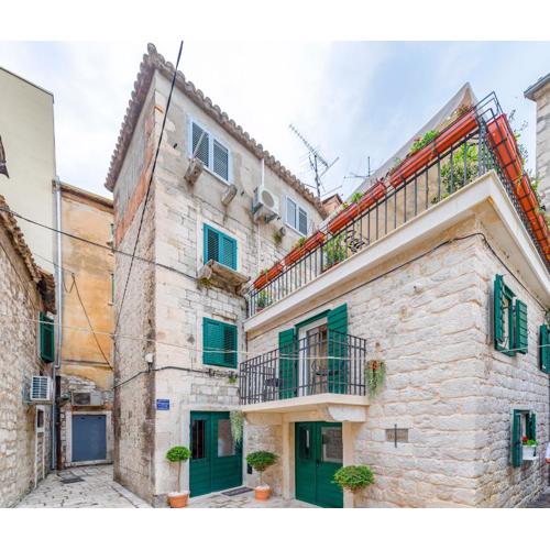 Apartments & Rooms Dujam