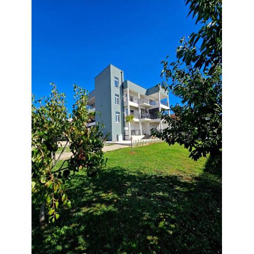 Apartments Royal Holiday