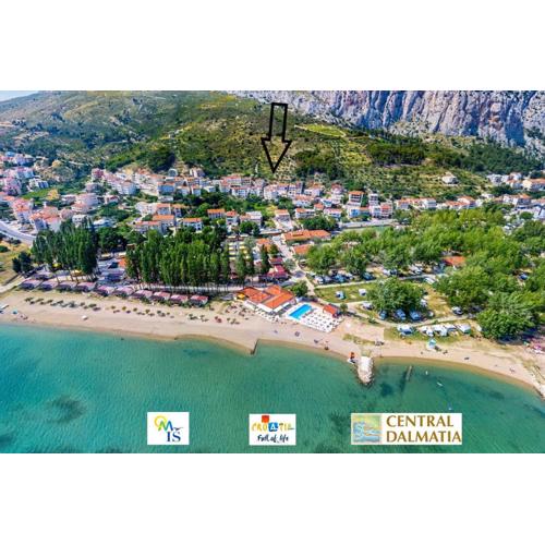 Apartments Rubic Omis- 230m from sandy beach