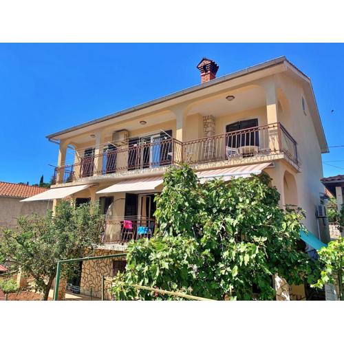 Apartments Santic