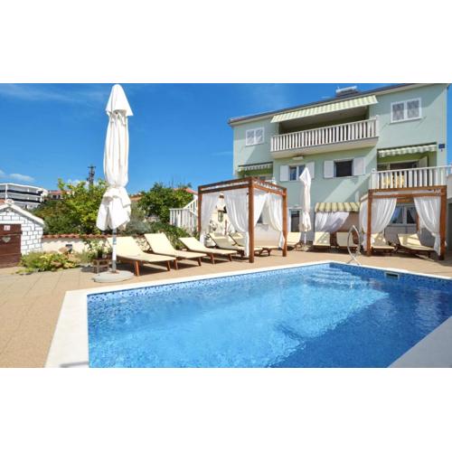 Apartments Santo Trogir - Okrug Gornji