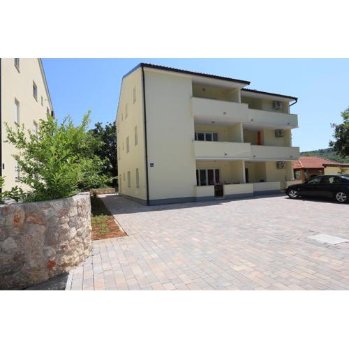 Apartments Saramandic