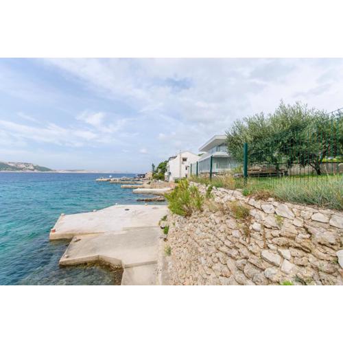Apartments Seafront Jadranka