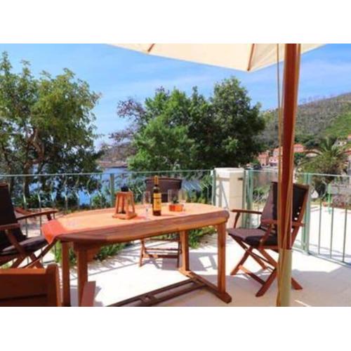 Apartments Seafront Silence - Studio Apartment with Terrace and Sea View