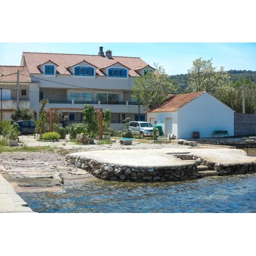 Apartments Seafront