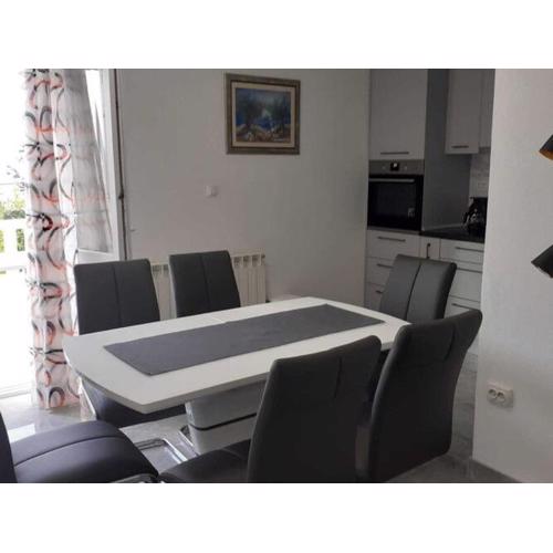 Apartments Seagull - Two Bedroom Apartment with Balcony Grozdana