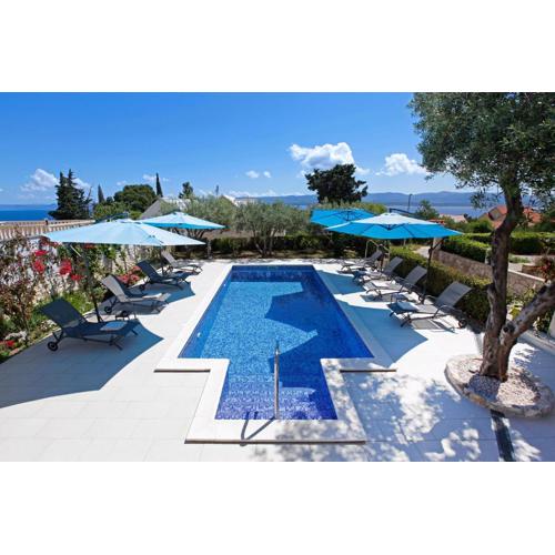 Apartments Šemper - HEATED POOL