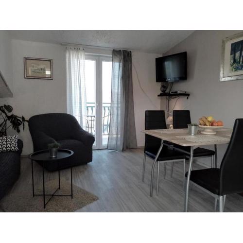 Apartments Silva - Superior Two Bedroom Apartment with Balcony and Sea View