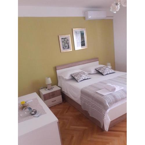 Apartments Smiljana Mucić