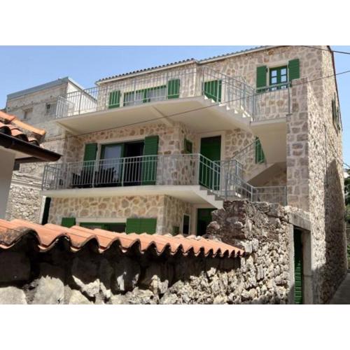 Apartments Stone House Murter
