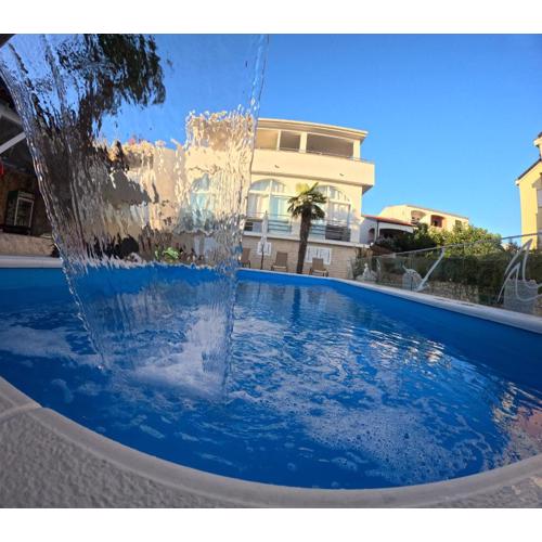 Apartments Sun Dance with heated Pool