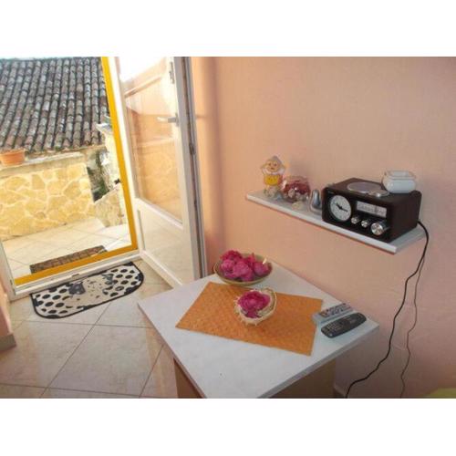 Apartments Sunce - One Bedroom Apartment with Terrace and Sea View