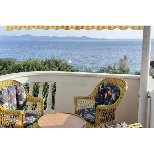 Apartments Sunday in Kozino at the sea