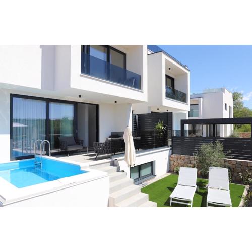 Apartments Terra Sun with Private Pool or Jacuzzi