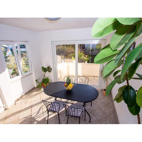 Apartments Tino- Two Bedroom Apartment with Terrace and Sea View A2