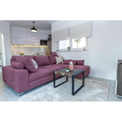 Apartments Tomana