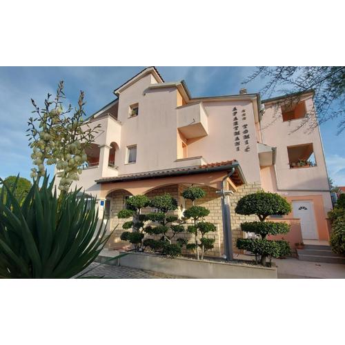 Apartments Tomic