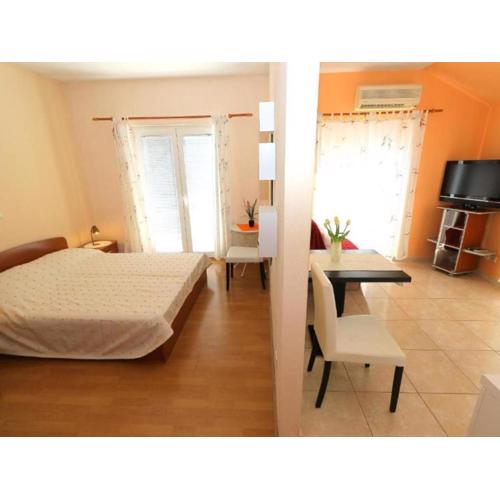 Apartments Trogrli - Comfort One-Bedroom Apartment with Balcony and Sea View