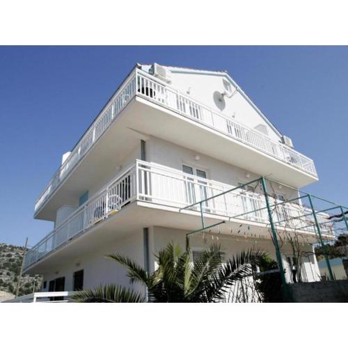 Apartments Trogrlić