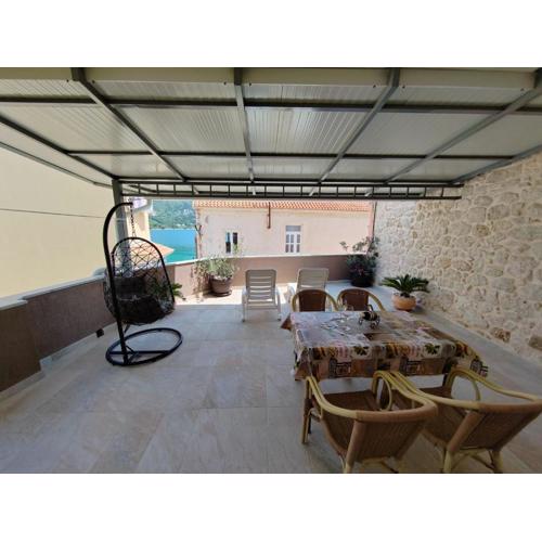 Apartments Turan Centrally Located with Free Parking