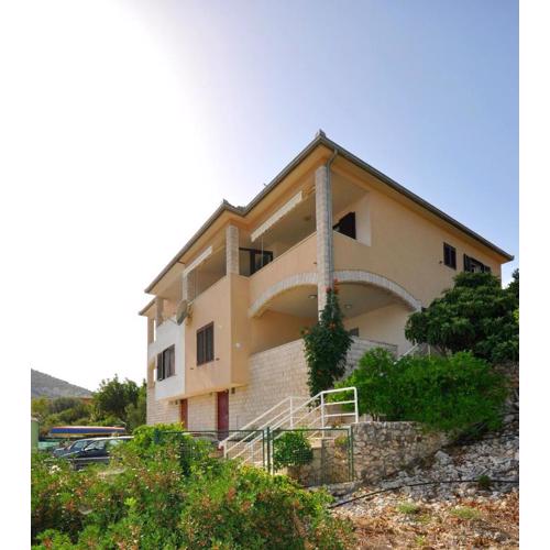 Apartments Val
