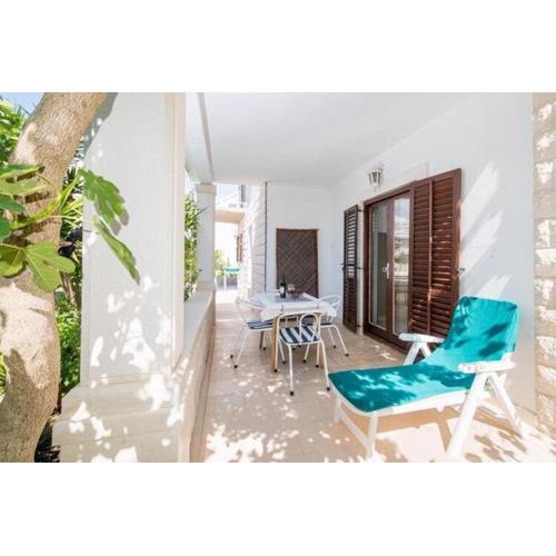 Apartments Veve - Superior Studio Apartment with Terrace Sea View Vesna ST