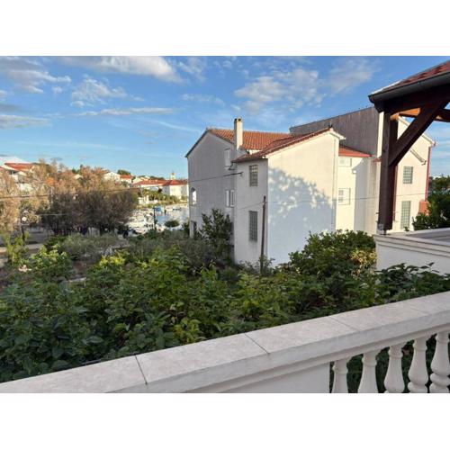 Apartments Villa Antique