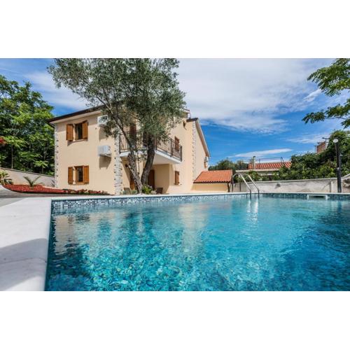Apartments Villa Diamant with Pool & Whirlpool