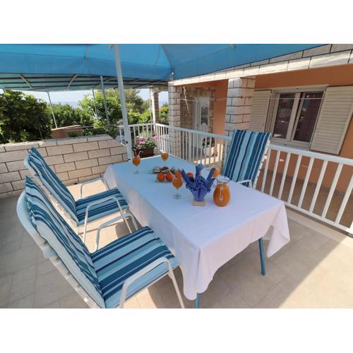 Apartments Villa Marijana - One Bedroom Apartment with Terrace and Garden View Marijana 3
