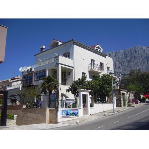 Apartments Villa More