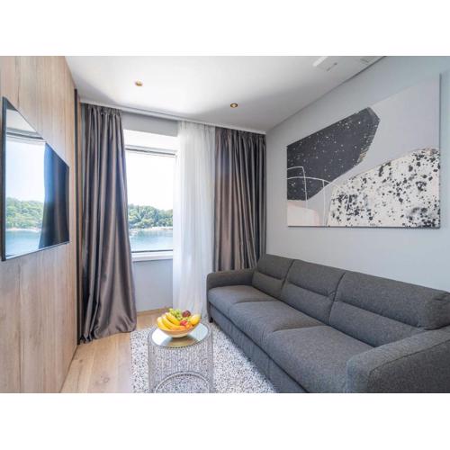 Apartments Villa Royale - Deluxe One Bedroom Apartment with Sea View