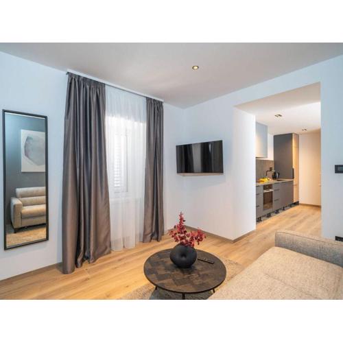 Apartments Villa Royale - Premium One Bedroom Apartment with Sea View