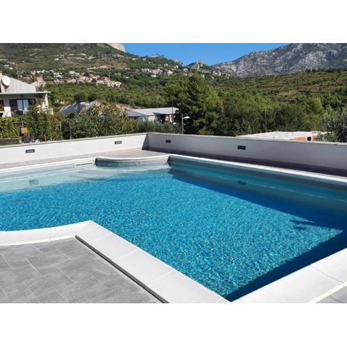 Apartments Villa Salona Sky - Superior Two Bedroom Apartment with Balcony 6