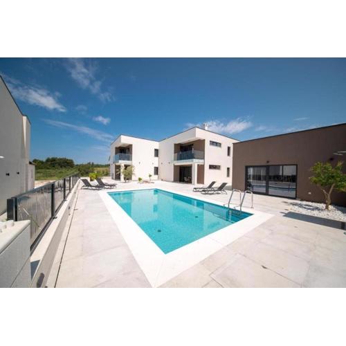 Apartments Vrsi