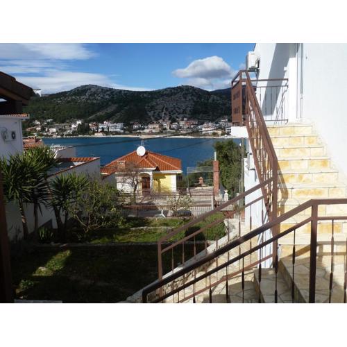Apartments Vuko Seget Vranjica