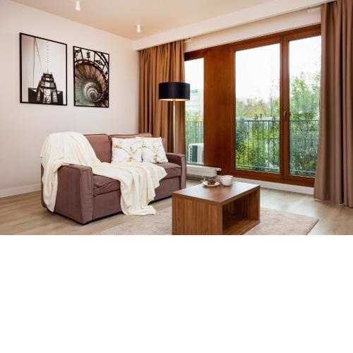 Apartments Warsaw Magazynowa by Noclegi Renters