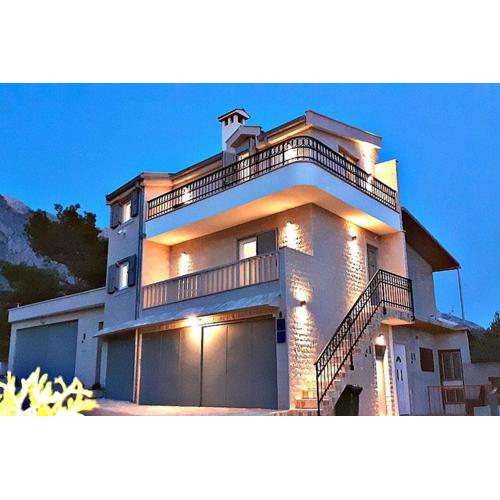 Apartments with a parking space Baska Voda, Makarska - 22458