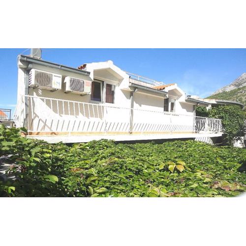 Apartments with a parking space Baska Voda, Makarska - 22465
