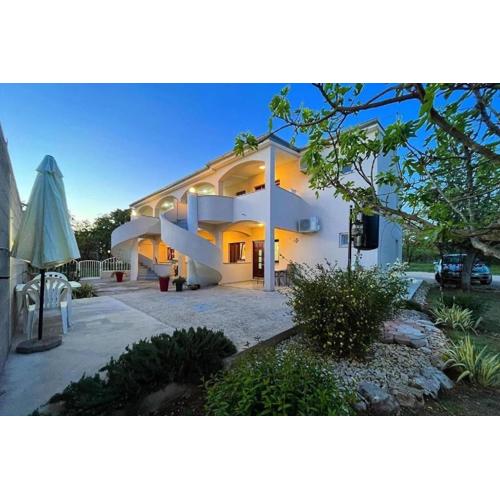 Apartments with a parking space Biograd na Moru, Biograd - 23751
