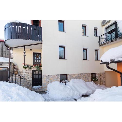 Apartments with a parking space Delnice, Gorski kotar - 20297