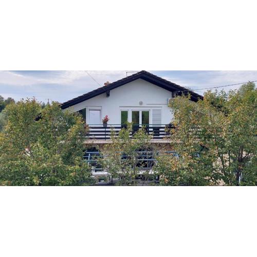 Apartments with a parking space Duga Resa, Karlovac - 22147