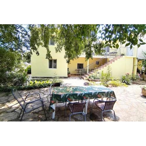 Apartments with a parking space Gornji Karin, Novigrad - 21514