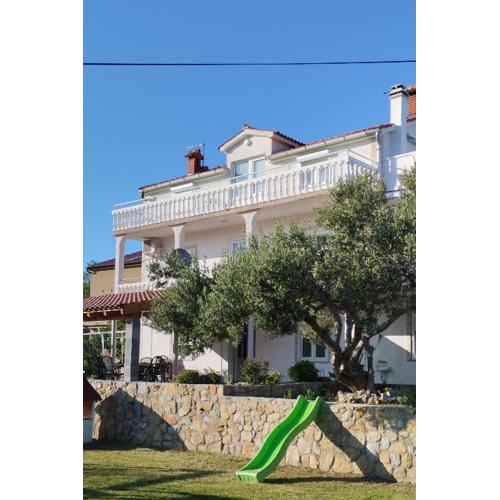 Apartments with a parking space Lopar, Rab - 19896