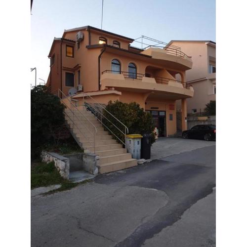 Apartments with a parking space Lopar, Rab - 21808