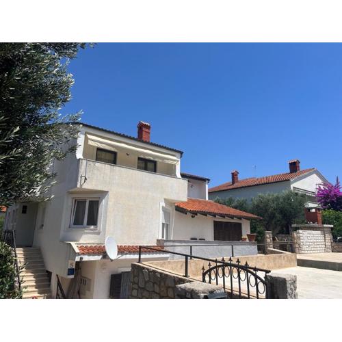 Apartments with a parking space Losinj, Losinj - 23165