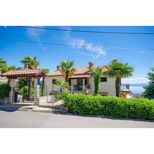 Apartments with a parking space Lovran, Opatija - 23701