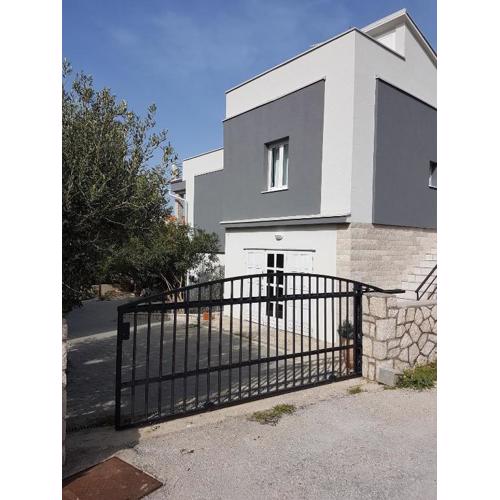 Apartments with a parking space Novalja, Pag - 23643