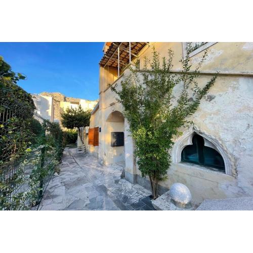 Apartments with a parking space Omis - 23914