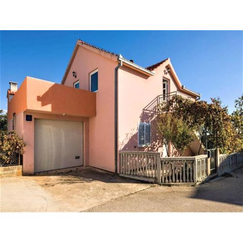 Apartments with a parking space Plano, Trogir - 22550
