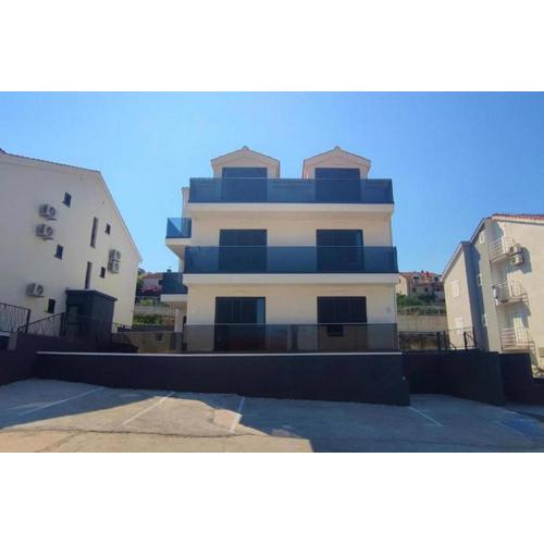 Apartments with a parking space Postira, Brac - 22164